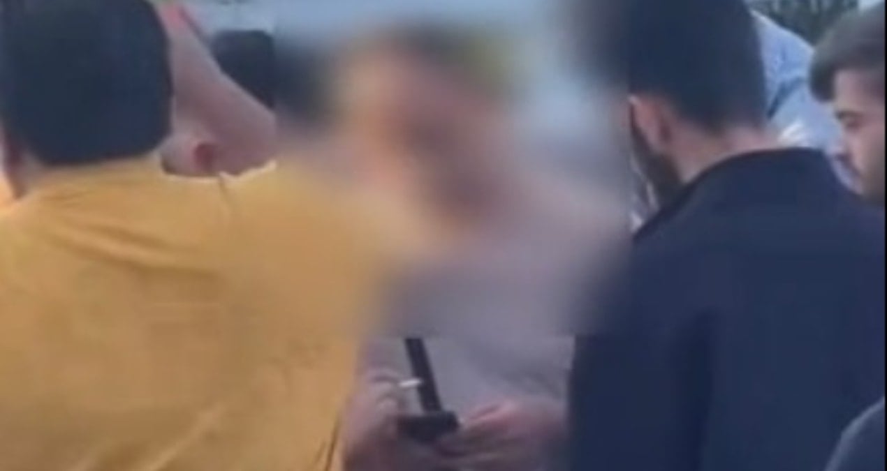 16 yasindaki kizin fotografini cekerken yakalandi meydan dayagindan kacamadi B2skLX2Z