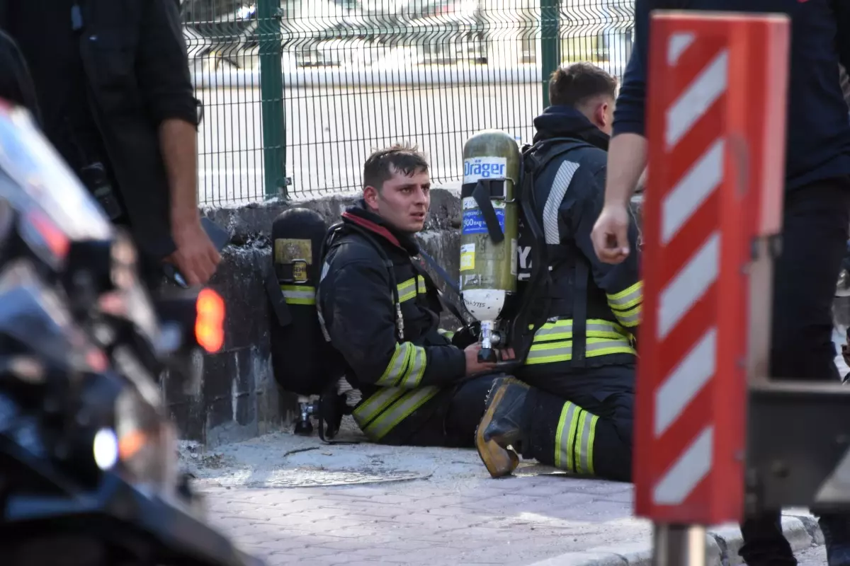 konyada apartman yangini 13 kisi dumandan etkilendi Ij17lSM2