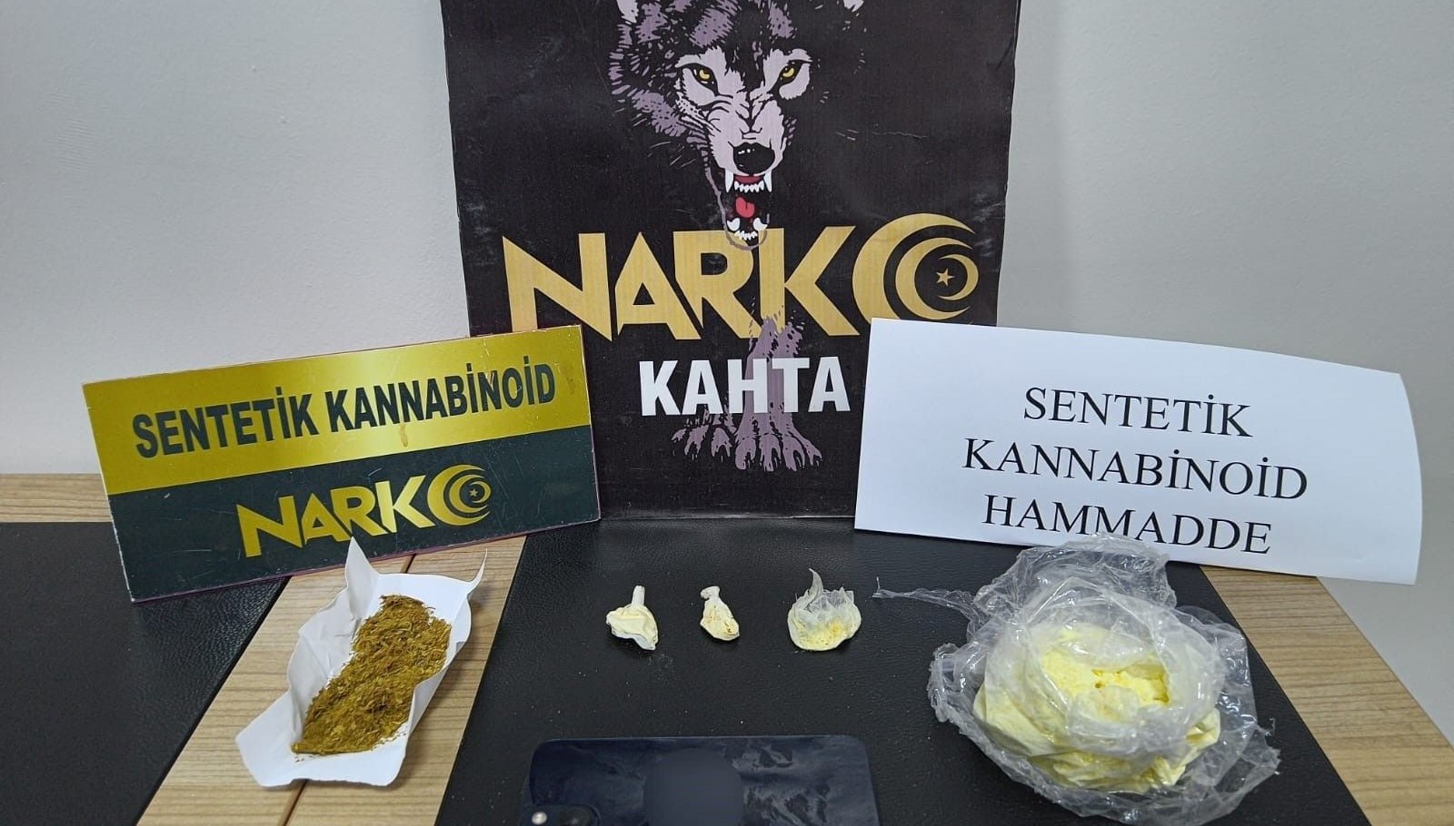 adiyamanda uyusturucu operasyonlarinda 12 sahis tutuklandi DnmU7bAz