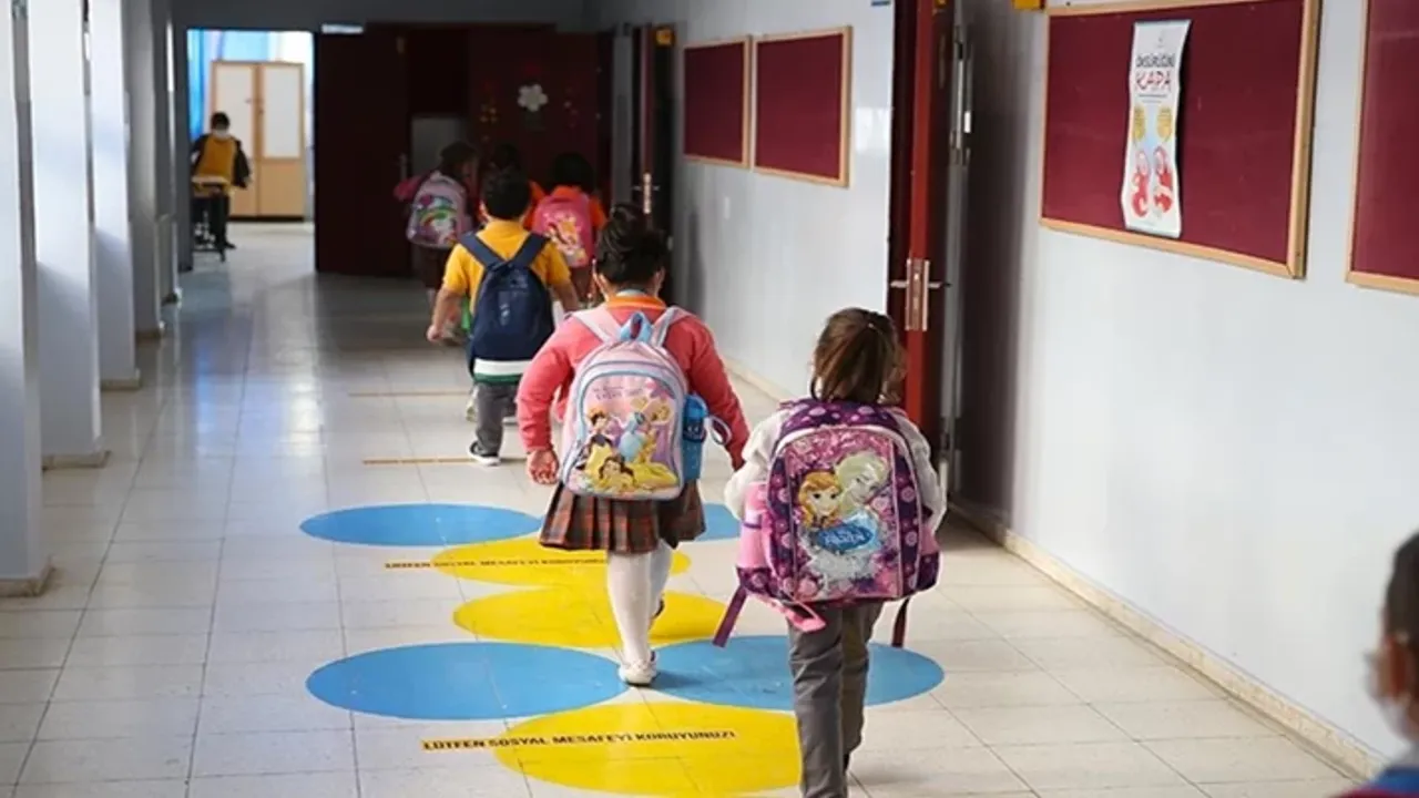 MEB’den okul kayıtlarına sıkı denetim: Adres taşıyana geçit yok