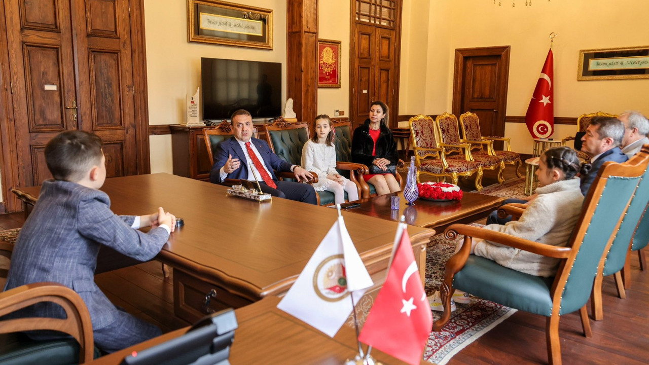 Bilecik’te Minik Yiğit, Valilik Makamını Devraldı