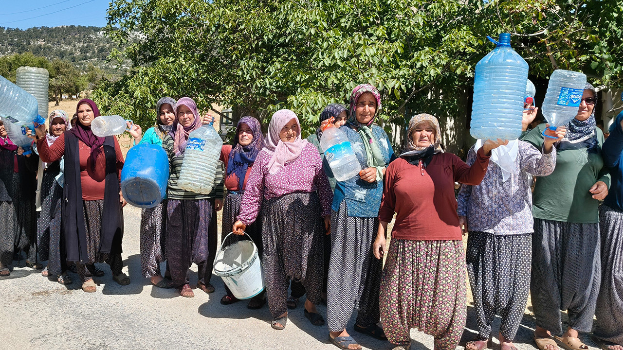 Mersinde su cilesi mahalle sakinleri tanker ve kuyulardan su tasimaktan dertli 5ViqpfWr